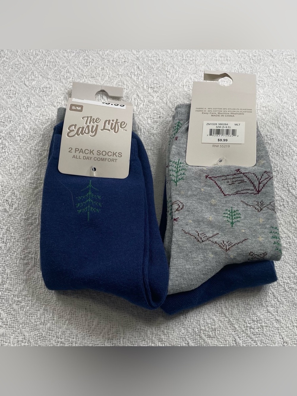 The Easy Life Two 2-Pack Crew Socks Navy &‎ Gray Size S/M ( Shoe Size 5-9.5) NWT